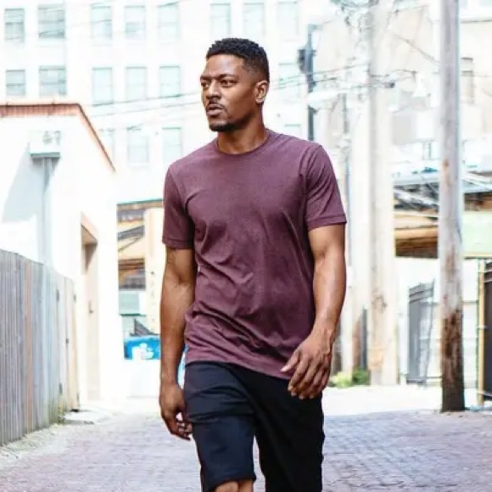 Men's Maroon Short Sleeve Tee